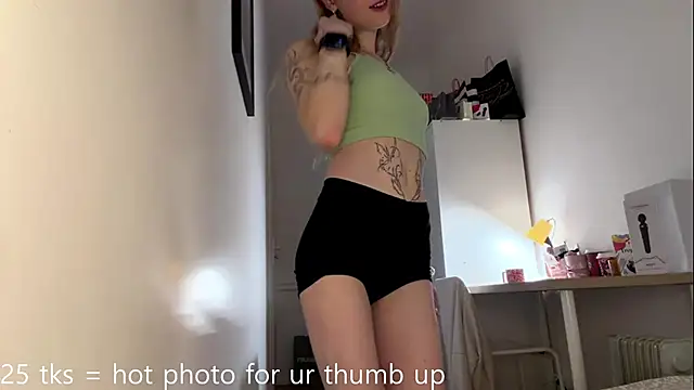 Snapshot of Flexiblegirl chatting on March 10, 2026, 5:07 pm Flexiblegirl online show from March 10, 2026, 5:07 pm