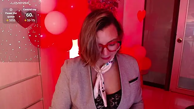 milfsecret69 online show from February 17, 2026, 11:50 am