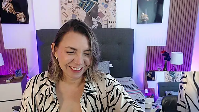Snapshot of milfsecret69 chatting on May 9, 2026, 11:04 am milfsecret69 online show from May 9, 2026, 11:04 am