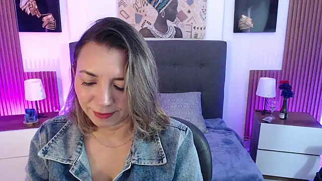 Snapshot of milfsecret69 chatting on May 14, 2026, 11:06 am milfsecret69 online show from May 14, 2026, 11:06 am