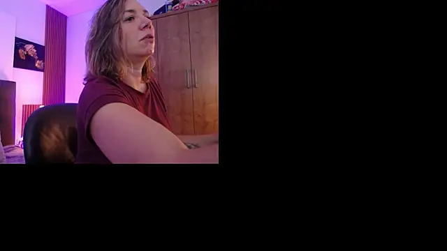 Snapshot of milfsecret69 chatting on May 22, 2026, 10:54 am milfsecret69 online show from May 22, 2026, 10:54 am