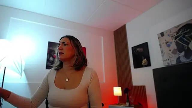 Snapshot of milfsecret69 chatting on May 28, 2026, 10:45 am milfsecret69 online show from May 28, 2026, 10:45 am
