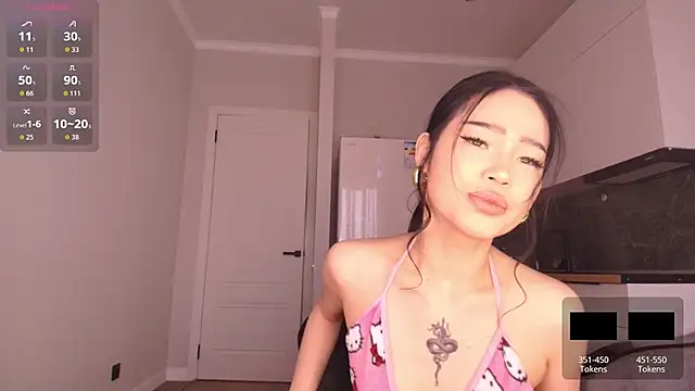 jjasleen0 online show from February 11, 2026, 3:44 am