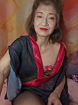 URAN429 online show from May 15, 2026, 5:42 pm