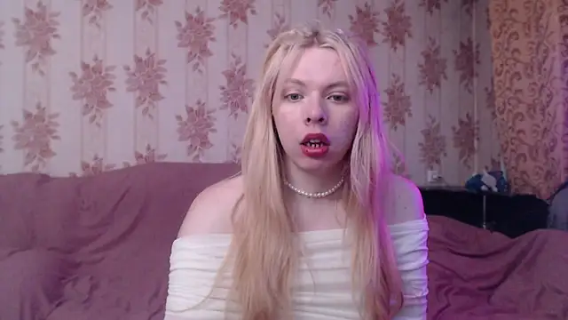 Snapshot of Cutie_Bambi chatting on February 9, 2026, 11:03 am Cutie Bambi online show from February 9, 2026, 11:03 am