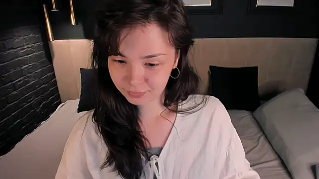 Maykinkya online show from June 10, 2026, 1:43 pm