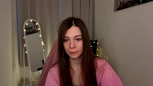 Snapshot of SiennaSayss chatting on March 24, 2026, 5:23 am SiennaSayss online show from March 24, 2026, 5:23 am