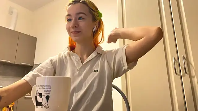 EmilyHein online show from March 8, 2026, 4:05 am