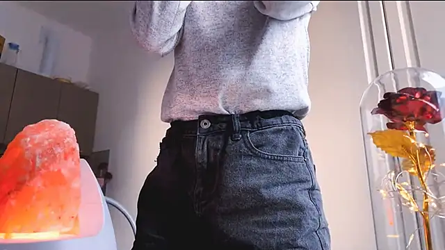 EmilyHein online show from March 11, 2026, 5:35 am