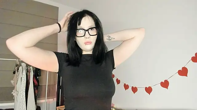 Snapshot of AuraShift chatting on March 20, 2026, 10:03 pm AuraShift online show from March 20, 2026, 10:03 pm