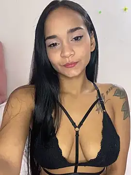 Snapshot of Maria_x_Alejandra chatting on June 16, 2026, 8:22 pm Maria x Alejandra online show from June 16, 2026, 8:22 pm
