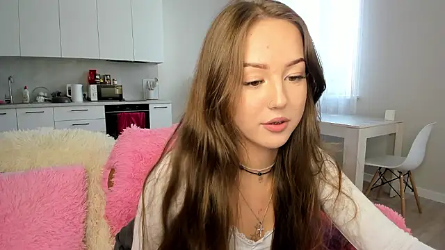 G0od girl online show from February 25, 2026, 8:35 am