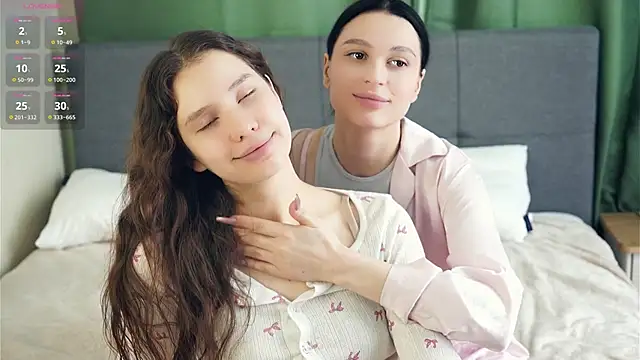 ZofiaSoshnik online show from February 19, 2026, 8:21 am