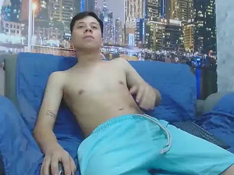 santiago xxxcol online show from February 23, 2026, 11:46 pm