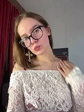 MyKittySayMeow online show from April 30, 2026, 9:30 pm