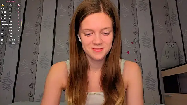 Snapshot of SueFerreyra chatting on June 18, 2026, 8:14 am SueFerreyra online show from June 18, 2026, 8:14 am
