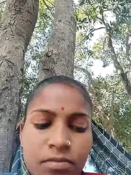 Snapshot of Gungun_thakur chatting on March 5, 2026, 8:21 am Gungun thakur online show from March 5, 2026, 8:21 am