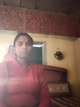 Snapshot of Gungun_thakur chatting on April 29, 2026, 7:34 am Gungun thakur online show from April 29, 2026, 7:34 am