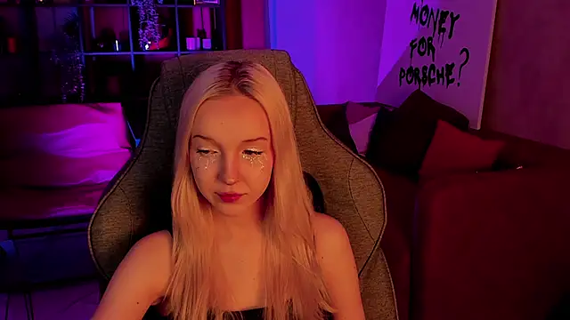 MaoqiBeverly online show from February 25, 2026, 5:22 pm