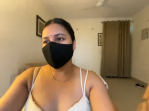 Snapshot of Anna_girl22 chatting on July 13, 2026, 1:36 pm Anna girl22 online show from July 13, 2026, 1:36 pm