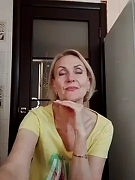 Snapshot of MichelleSolis chatting on June 13, 2026, 5:11 pm MichelleSolis online show from June 13, 2026, 5:11 pm
