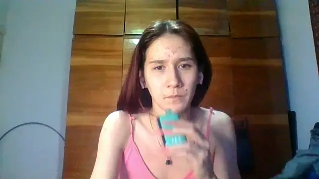 NickiKisinger online show from May 22, 2026, 7:04 am