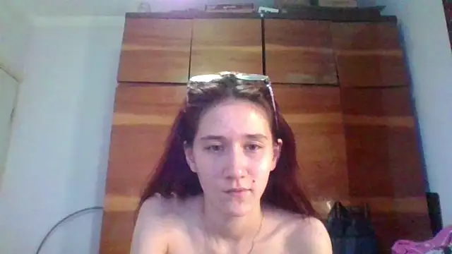 NickiKisinger online show from July 20, 2026, 10:39 am