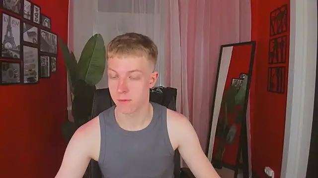 Snapshot of Dylan_Norton chatting on June 15, 2026, 9:33 am Dylan Norton online show from June 15, 2026, 9:33 am