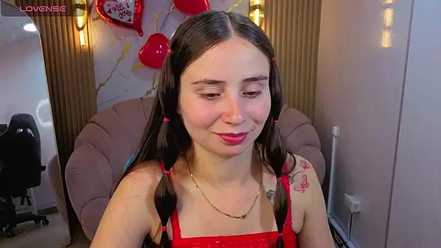 Ariana18 b online show from February 12, 2026, 12:44 pm