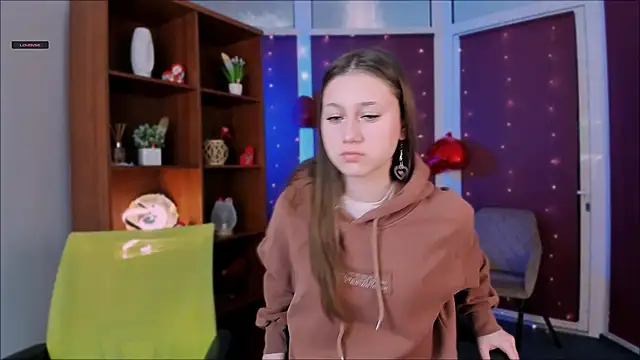 Snapshot of arianaa_cat chatting on February 11, 2026, 5:56 am arianaa cat online show from February 11, 2026, 5:56 am