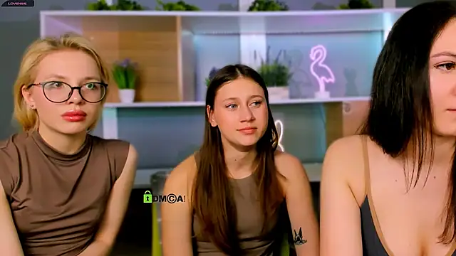 Snapshot of arianaa_cat chatting on March 1, 2026, 7:38 pm arianaa cat online show from March 1, 2026, 7:38 pm