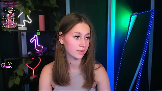 arianaa cat online show from May 7, 2026, 7:08 pm