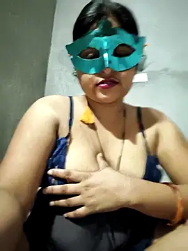 Snapshot of Sexy_khushi19 chatting on May 13, 2026, 11:07 am Sexy khushi19 online show from May 13, 2026, 11:07 am