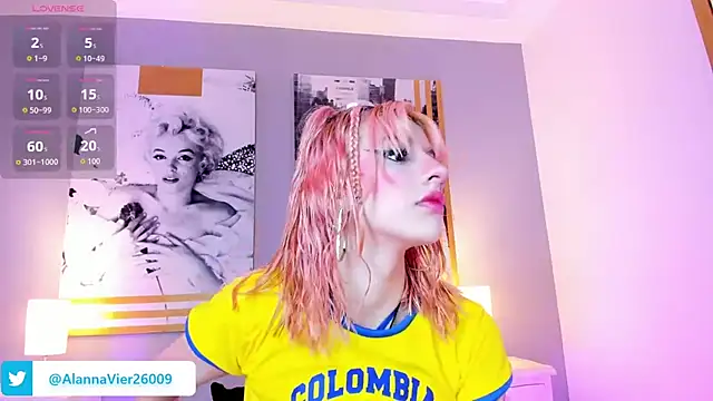 AlannaViera online show from July 3, 2026, 11:49 am