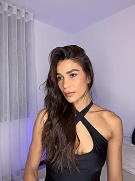 Snapshot of SofiaRivero chatting on June 7, 2026, 10:35 pm SofiaRivero online show from June 7, 2026, 10:35 pm