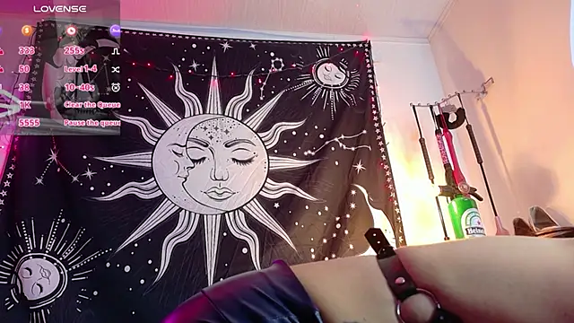 MadLustt online show from February 26, 2026, 2:27 pm