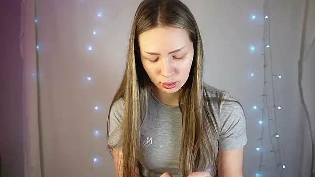 Murmella online show from March 18, 2026, 4:26 am