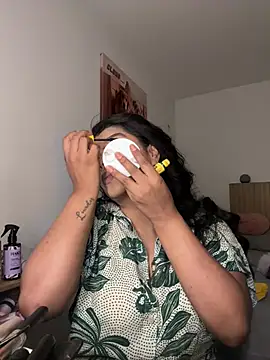 Snapshot of moonhelen chatting on March 11, 2026, 11:33 pm moonhelen online show from March 11, 2026, 11:33 pm