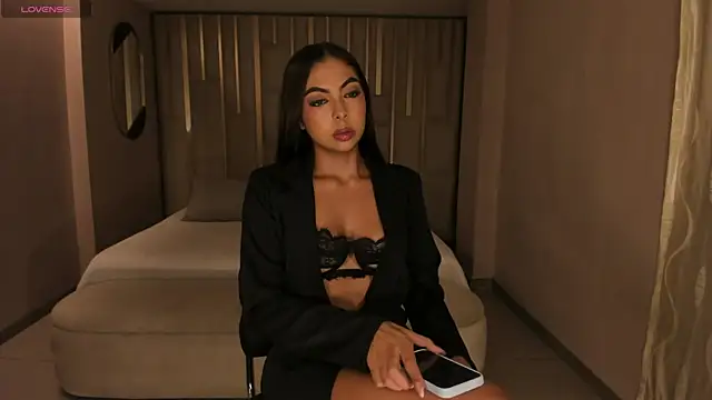 OrianaFontaine online show from March 16, 2026, 7:51 pm