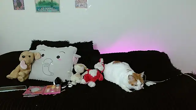 Snapshot of miadavisXXX chatting on March 26, 2026, 8:03 pm miadavisXXX online show from March 26, 2026, 8:03 pm