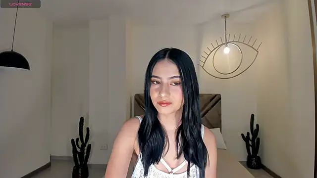 LucieMartin online show from April 21, 2026, 7:28 pm