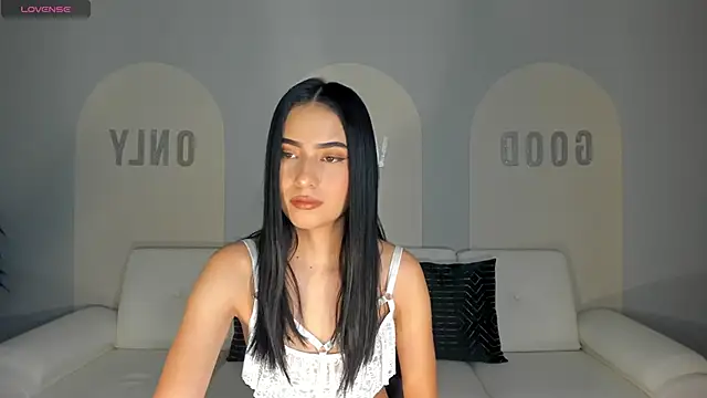 LucieMartin online show from April 29, 2026, 7:31 pm