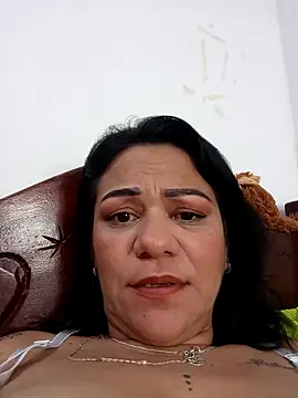 Dafne 77 online show from May 1, 2026, 11:31 pm