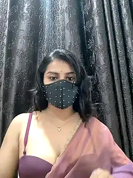 Snapshot of Alix_cuti chatting on July 2, 2026, 4:35 pm Alix cuti online show from July 2, 2026, 4:35 pm