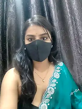 Snapshot of Alix_cuti chatting on August 4, 2026, 4:31 pm Alix cuti online show from August 4, 2026, 4:31 pm