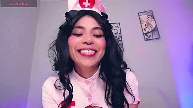 loveegirll1 online show from February 26, 2026, 3:49 am