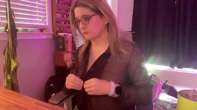 wetrainbows online show from March 11, 2026, 5:30 pm