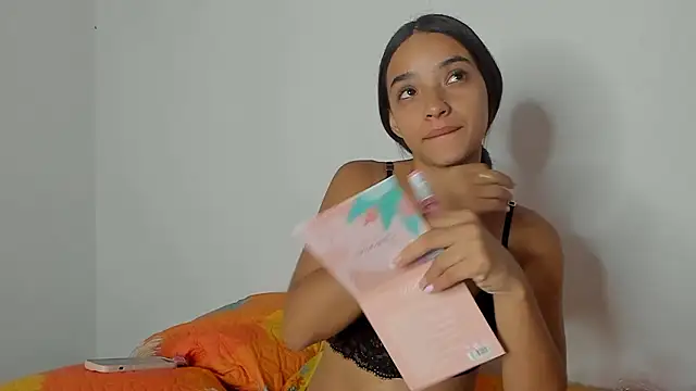 Lilith pink29 online show from February 4, 2026, 3:45 am