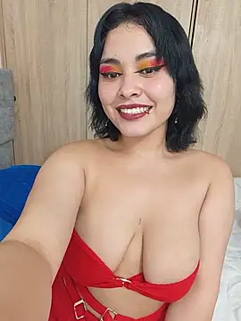 zoe love18 online show from May 17, 2026, 2:42 am