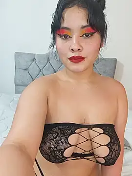 zoe love18 online show from May 20, 2026, 4:29 am